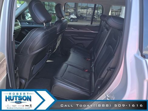 Used 2024 Jeep Grand Cherokee Limited w/ MOPAR Finishing Package AWD/4WD image 20