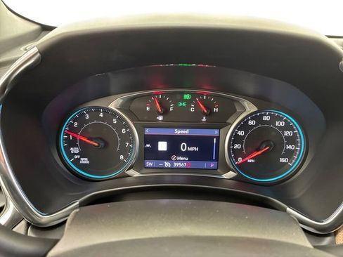 Used 2024 Chevrolet Equinox Premier image 25