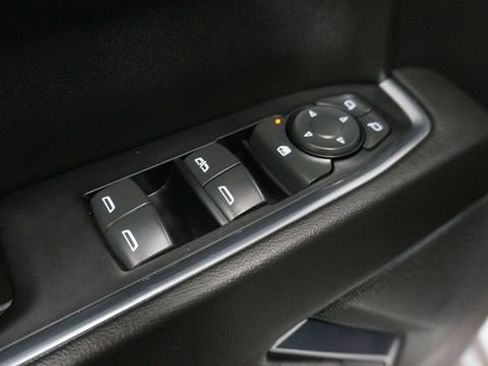 Used 2022 Chevrolet Silverado 1500 LT image 27
