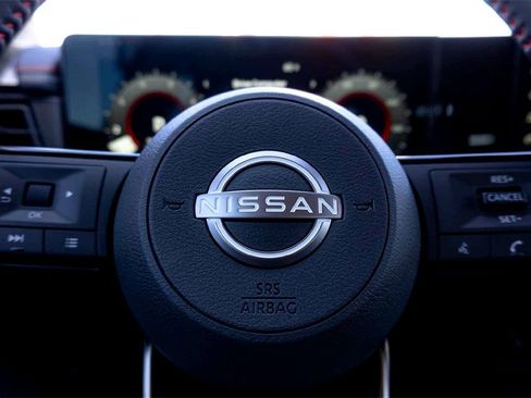 New 2025 Nissan Kicks SR w/ Illumination Package image 11