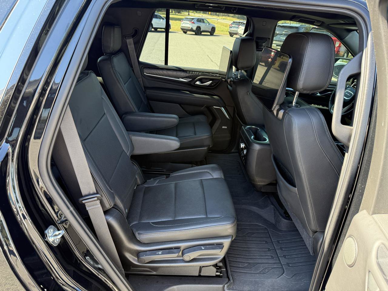 Used 2021 GMC Yukon Denali w/ Denali Ultimate Package AWD/4WD image 24
