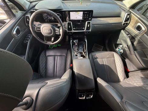 Used 2022 Kia Sorento SX Prestige image 8