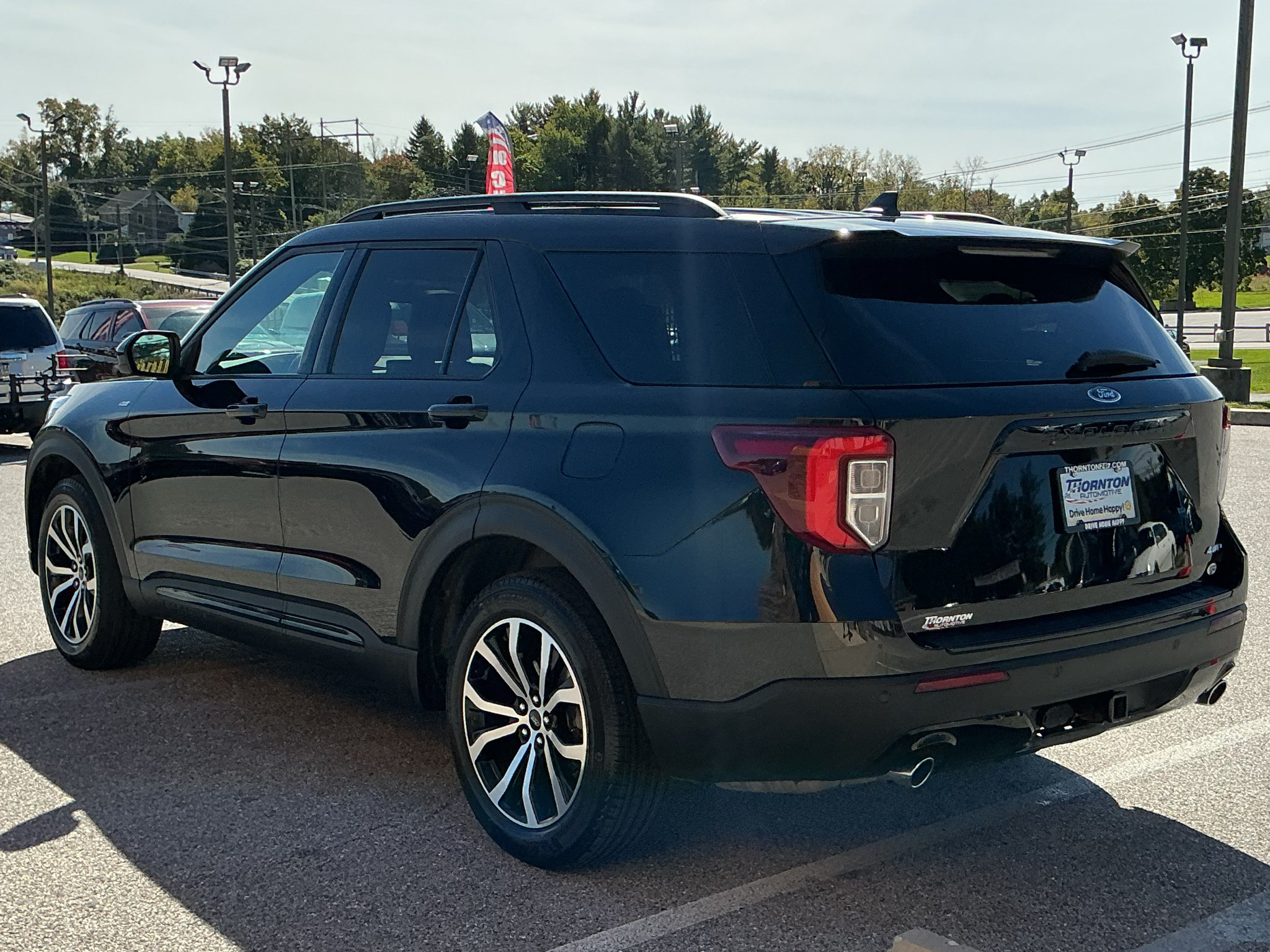Used 2023 Ford Explorer ST-Line w/ Class IV Trailer Tow Package AWD/4WD image 7