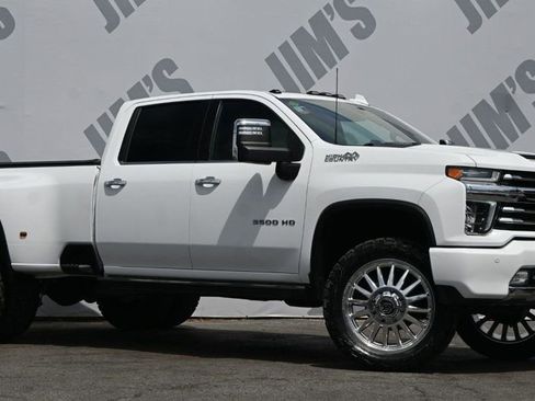 Used 2022 Chevrolet Silverado 3500 High Country image 3
