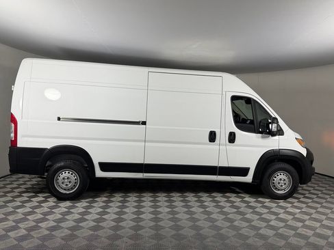 Used 2025 RAM ProMaster 3500 w/ Convenience Group FWD image 7