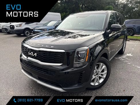 Used 2022 Kia Telluride LX AWD/4WD image 1