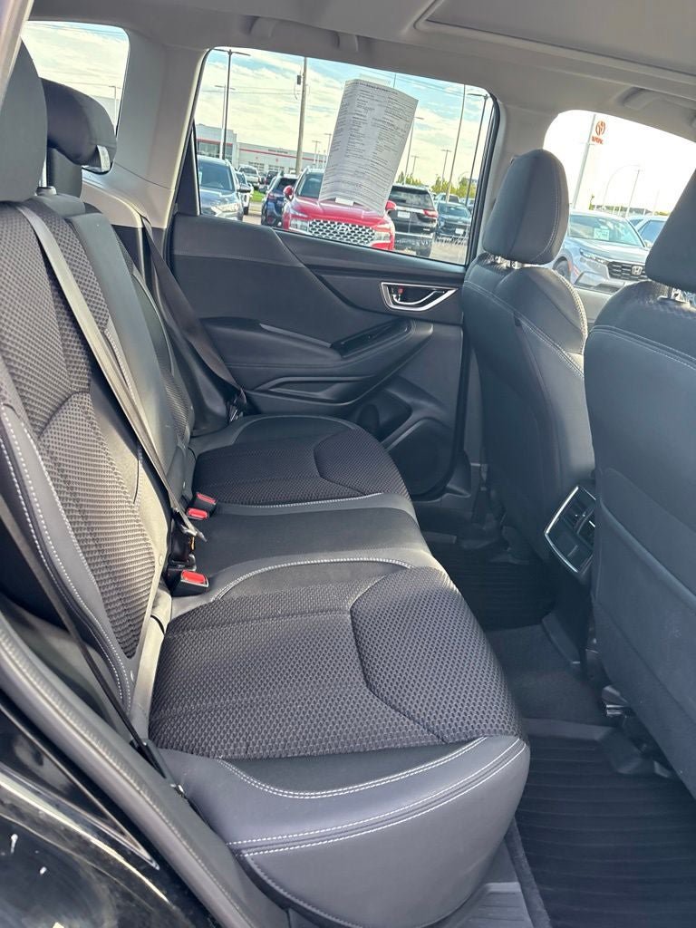 Used 2022 Subaru Forester Premium AWD/4WD image 27