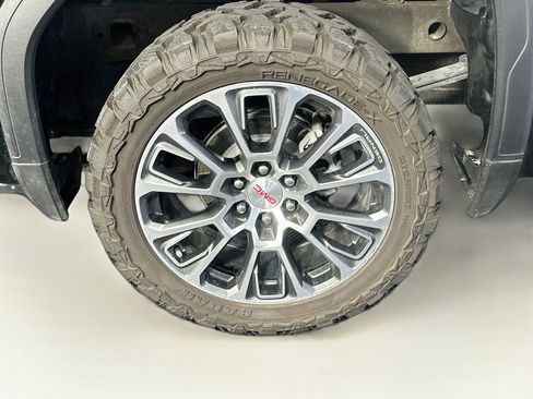 Used 2025 GMC Sierra 1500 Pro w/ Pro Value Package AWD/4WD image 11