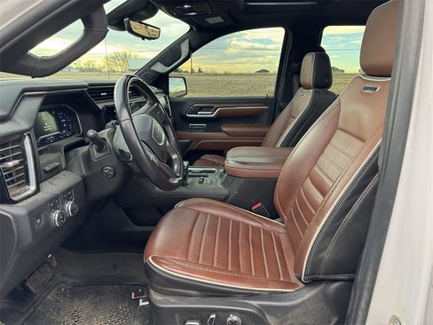 Used 2023 GMC Sierra 1500 Denali Ultimate image 9