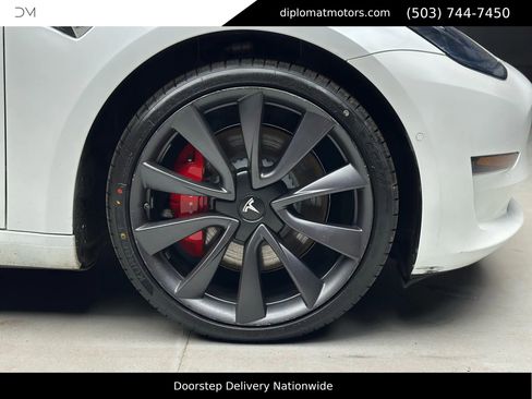 Used 2020 Tesla Model 3 Performance image 35