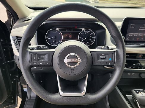 Certified 2024 Nissan Rogue SV image 13