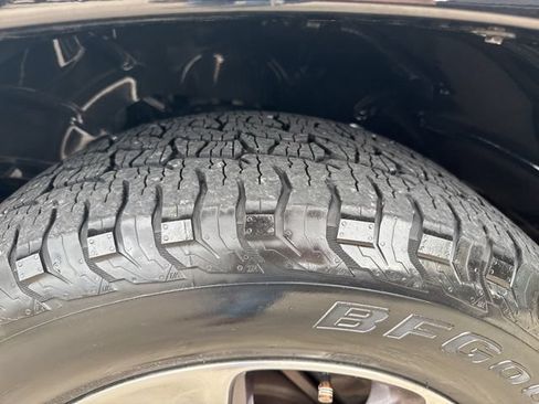 Used 2019 RAM 1500 Laramie AWD/4WD image 19