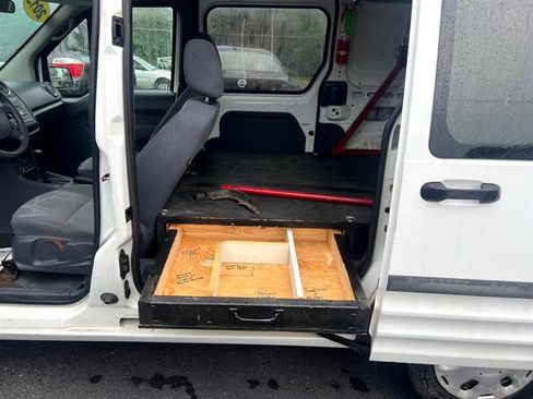 Used 2013 Ford Transit Connect XLT image 35