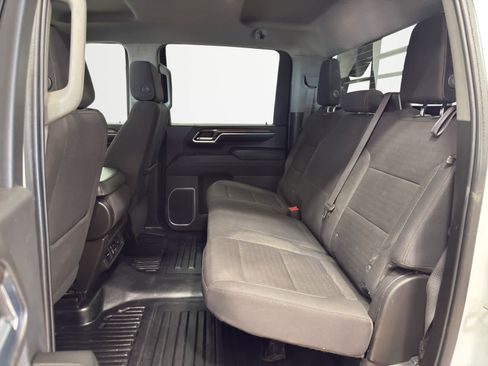 Used 2024 Chevrolet Silverado 2500 LT w/ Convenience Package image 26