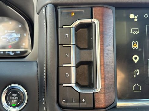 Certified 2024 GMC Yukon Denali Ultimate AWD/4WD image 39