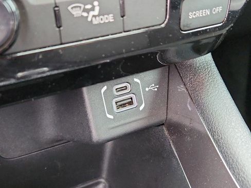 Used 2024 Jeep Compass Sport image 20