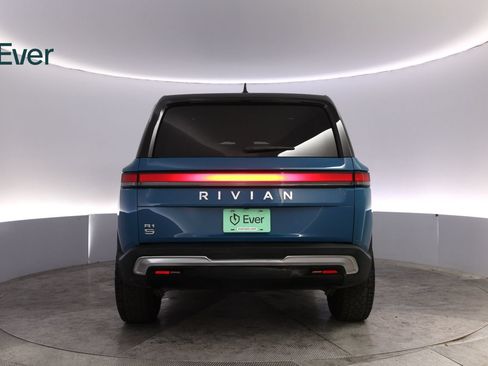 Used 2024 Rivian R1S Adventure AWD/4WD image 15