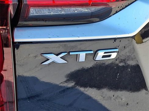 Used 2021 Cadillac XT6 Premium Luxury image 31