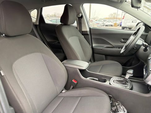 Used 2025 Hyundai Kona SEL image 27