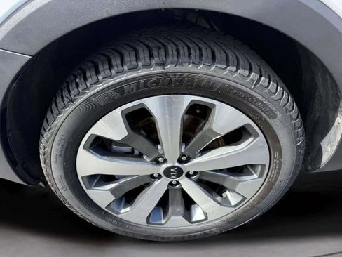 Used 2020 Kia Telluride S image 14