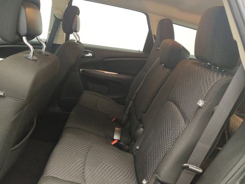 Used 2020 Dodge Journey SE FWD image 18