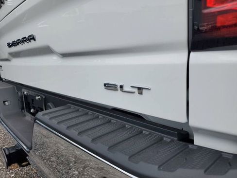 New 2026 GMC Sierra 1500 SLT w/ SLT Premium Package RWD image 9