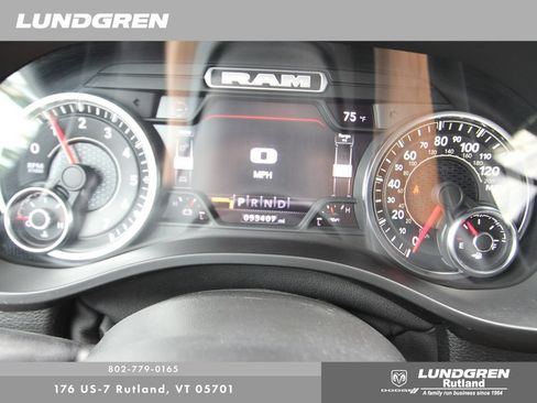 Used 2022 RAM 1500 Laramie AWD/4WD image 3