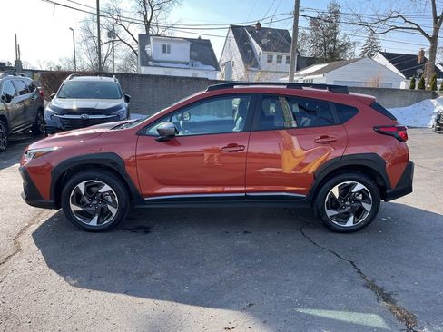 Certified 2025 Subaru Crosstrek 2.5i Limited w/ Crosstrek Mirror Package image 9