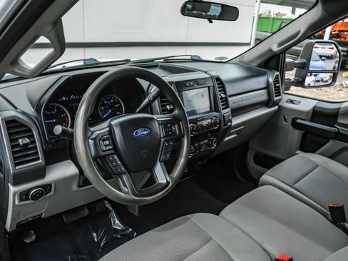 Used 2021 Ford F250 XL w/ STX Appearance Package AWD/4WD image 2