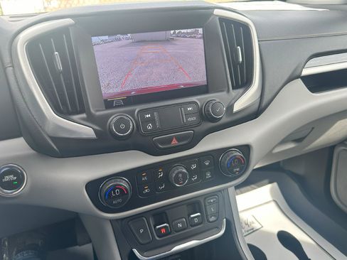 Used 2020 GMC Terrain SLT w/ Preferred Package image 12