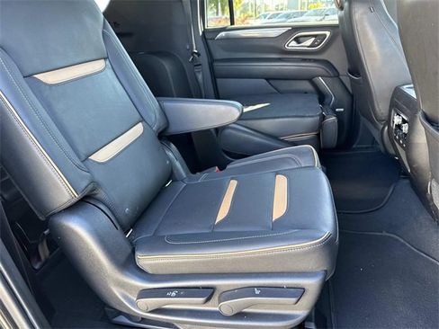 Used 2021 GMC Yukon XL AT4 w/ AT4 Premium Package image 12