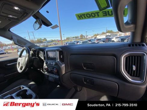 Used 2021 Chevrolet Silverado 1500 RST image 32