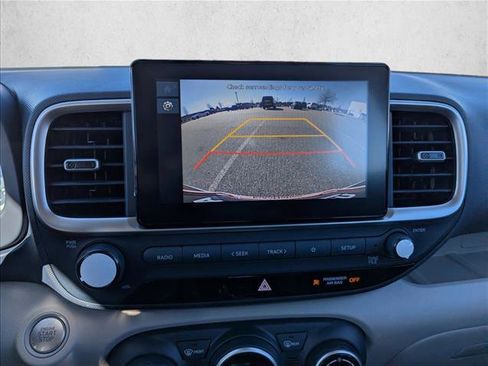 New 2026 Hyundai Venue SEL image 18