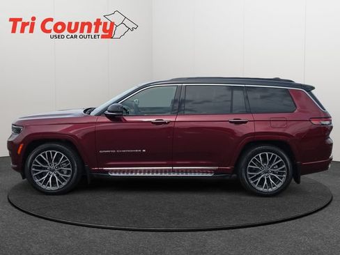 Used 2025 Jeep Grand Cherokee L Summit AWD/4WD image 5