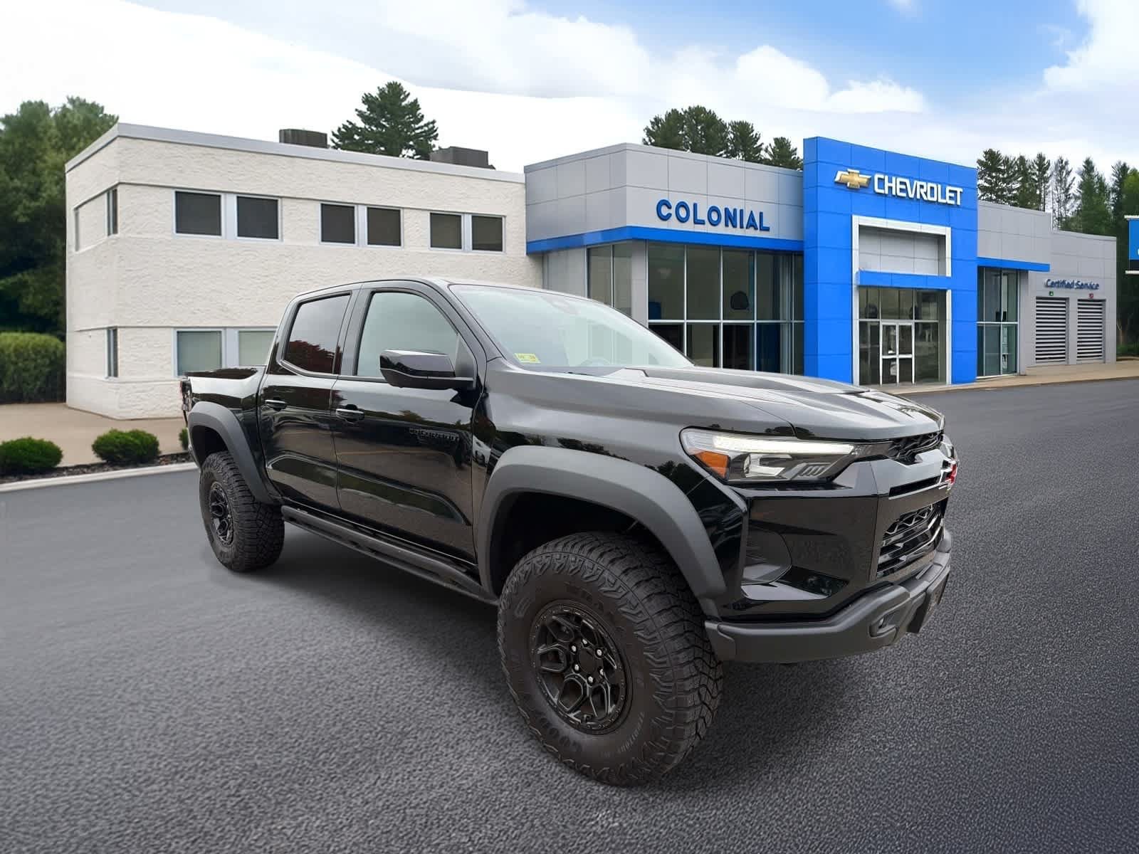 Used 2024 Chevrolet Colorado ZR2 w/ ZR2 Bison Edition AWD/4WD image 4