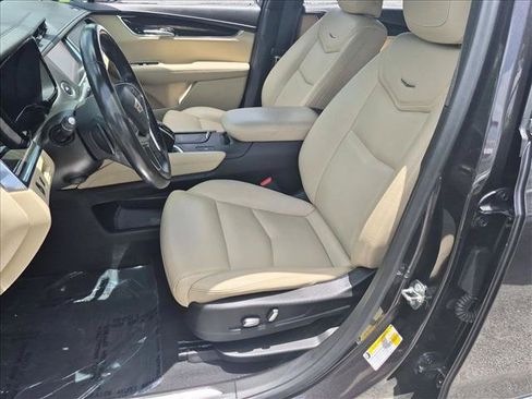 Used 2018 Cadillac XT5 FWD w/ LPO, Wheel Lock Package image 15