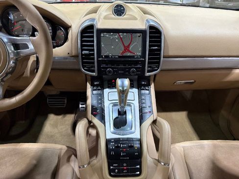 Used 2013 Porsche Cayenne GTS image 75