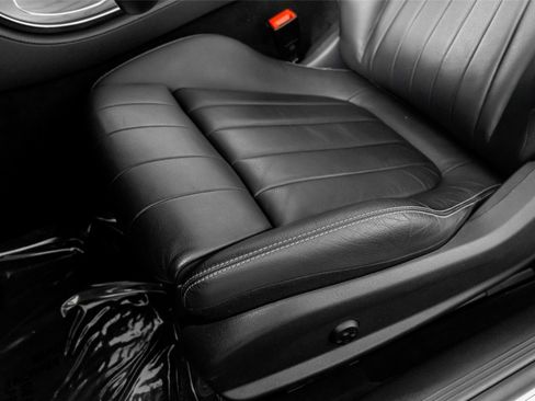 Used 2023 Mercedes-Benz E 450 Cabriolet w/ AMG Line image 29