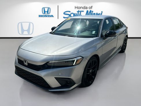 Used 2024 Honda Civic Sport image 3