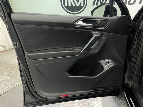 Used 2018 Volkswagen Tiguan SEL image 15