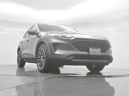 Used 2021 Ford Escape SE image 48