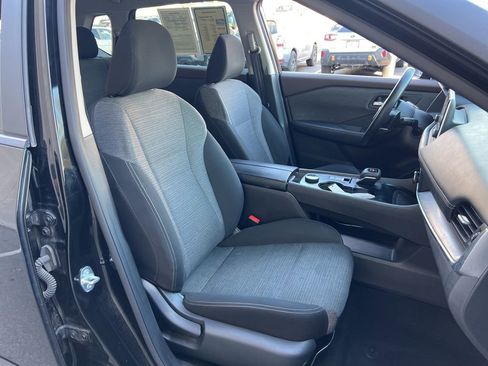 Used 2023 Nissan Rogue SV image 21