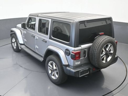 Used 2019 Jeep Wrangler Unlimited Sahara AWD/4WD image 51