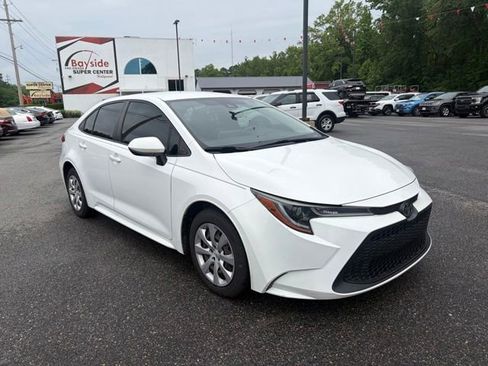 Used 2021 Toyota Corolla LE FWD image 12