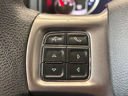 Used 2022 RAM 1500 Classic SLT w/ Electronics Group AWD/4WD image 32