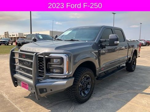Used 2023 Ford F250 Lariat w/ Sport Appearance Package image 3