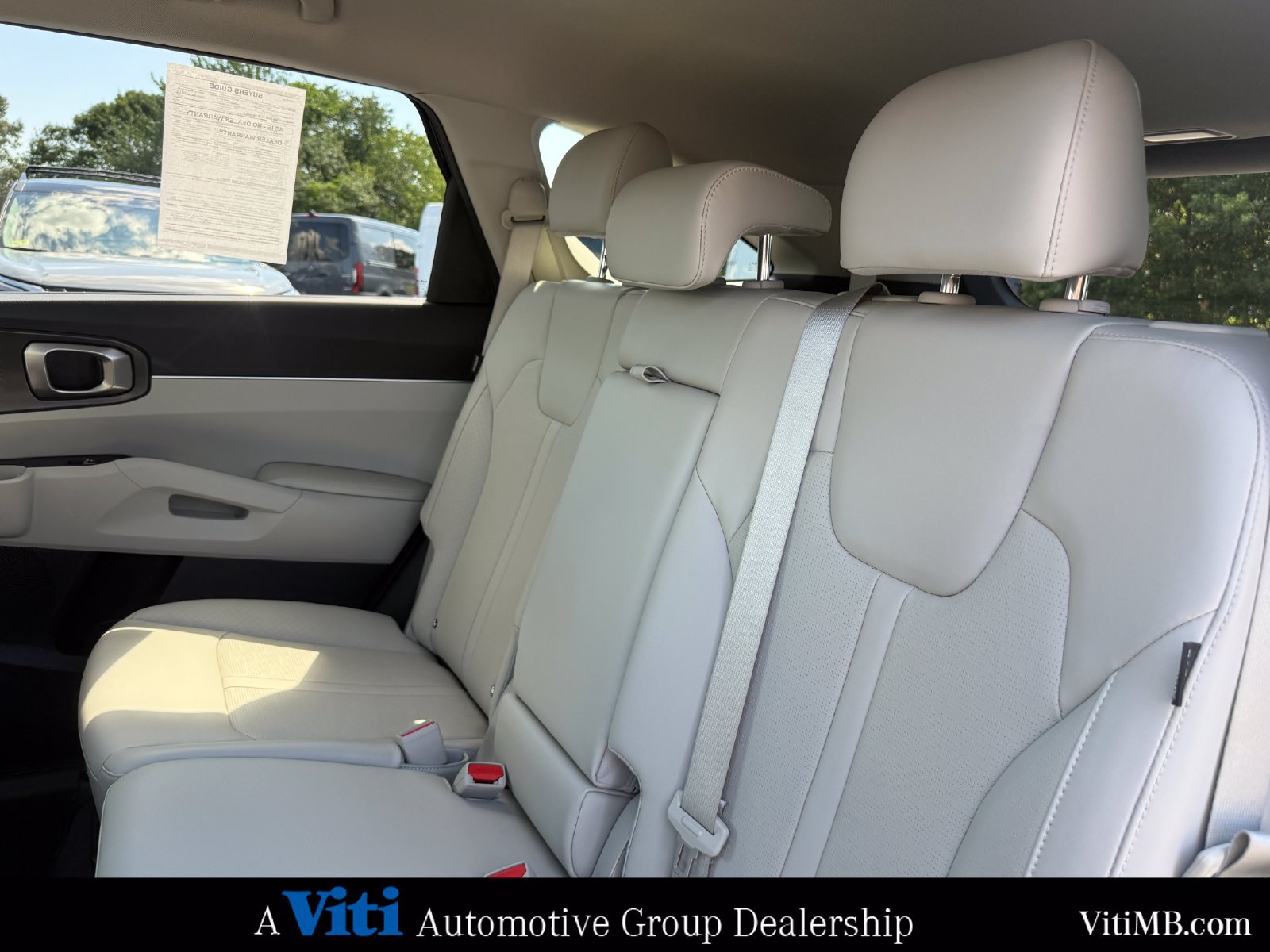 Used 2025 Kia Sorento S FWD image 21