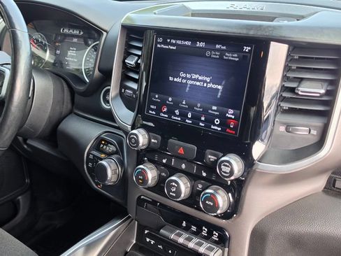 Used 2019 RAM 1500 Big Horn AWD/4WD image 14