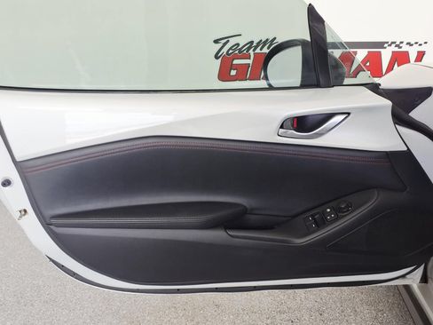 Used 2017 MAZDA MX-5 Miata RF Club w/ Brembo/BBS Package RWD image 13