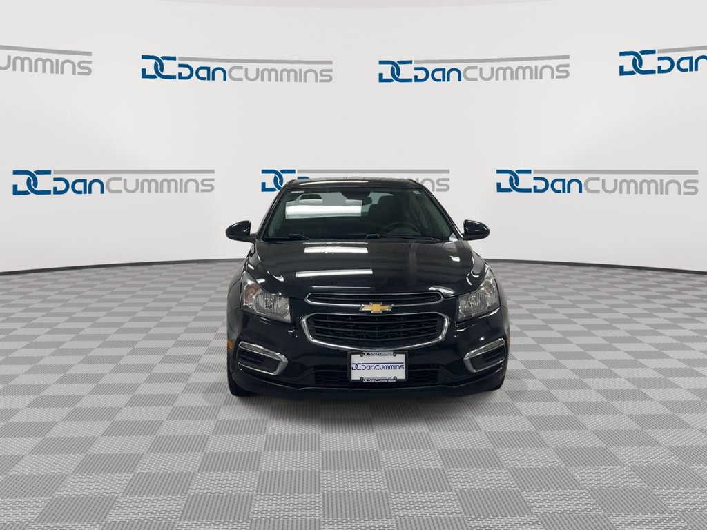 Used 2016 Chevrolet Cruze LT FWD image 3